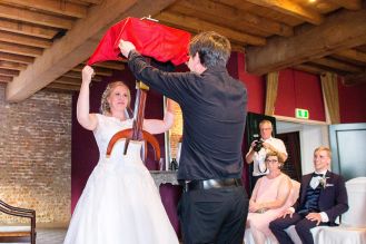 Hochzeitsshow mit fliegendem Tisch in Düren